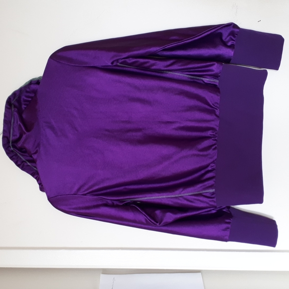 Vintage Adidas jacket. - Picture 3 of 3